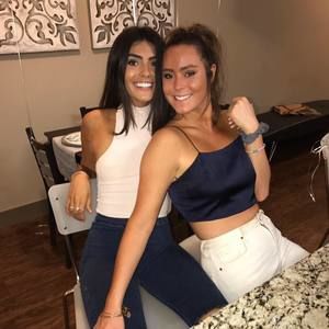 Meet your Posher, Cristina